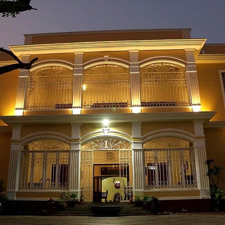 La Taara Hotel Auroville Eksteriør billede